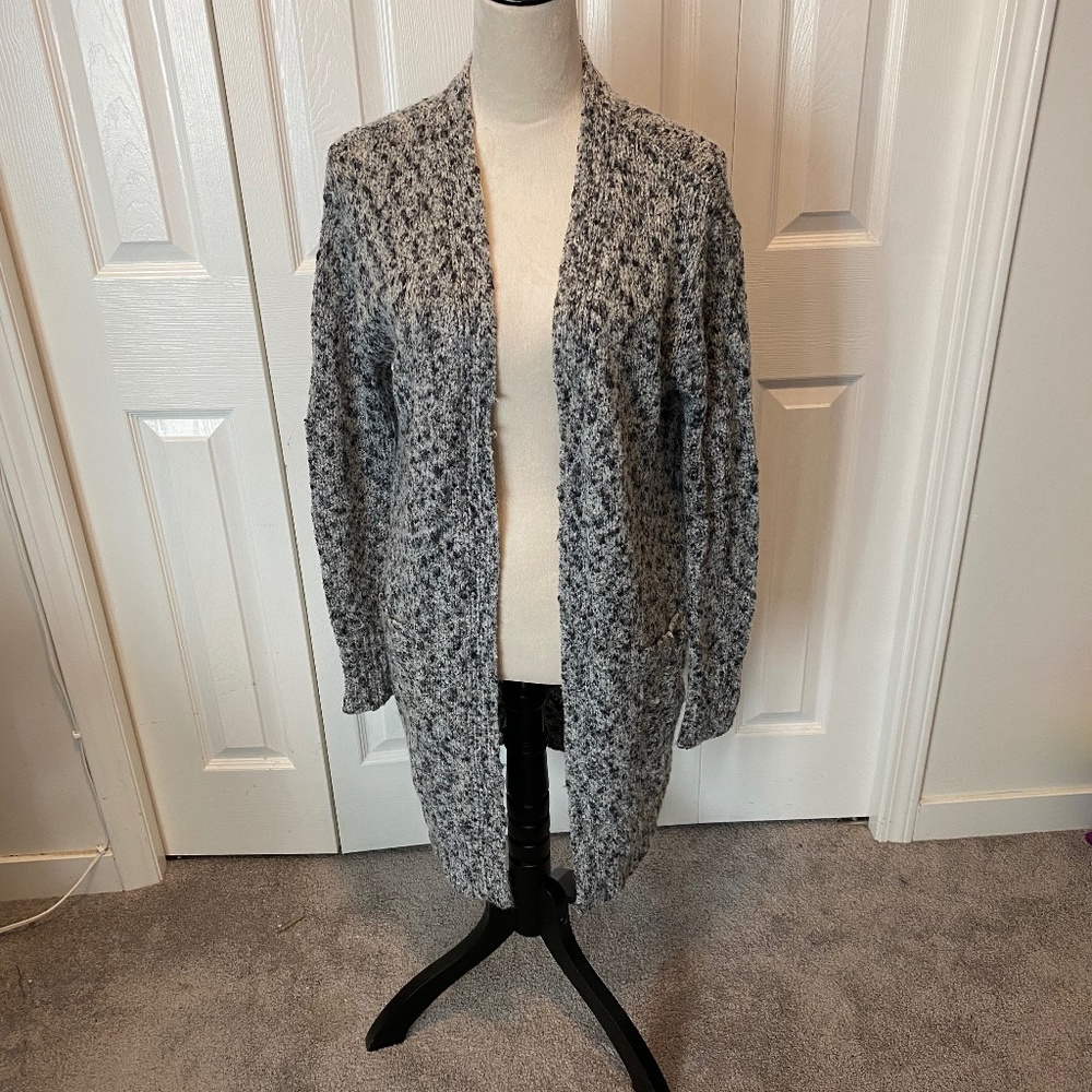 Women’s Size M Harlow open cardigan